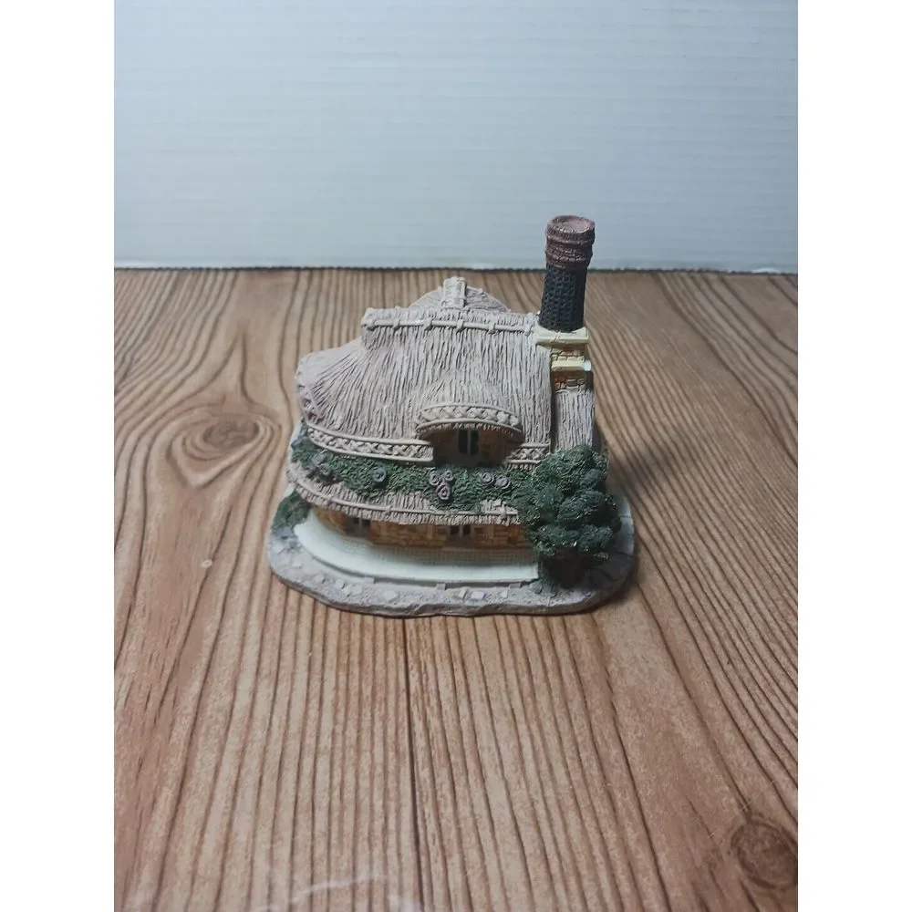 Vintage Cottage‎ Clock Miniature Decorative Timepiece Rustic Home Decor